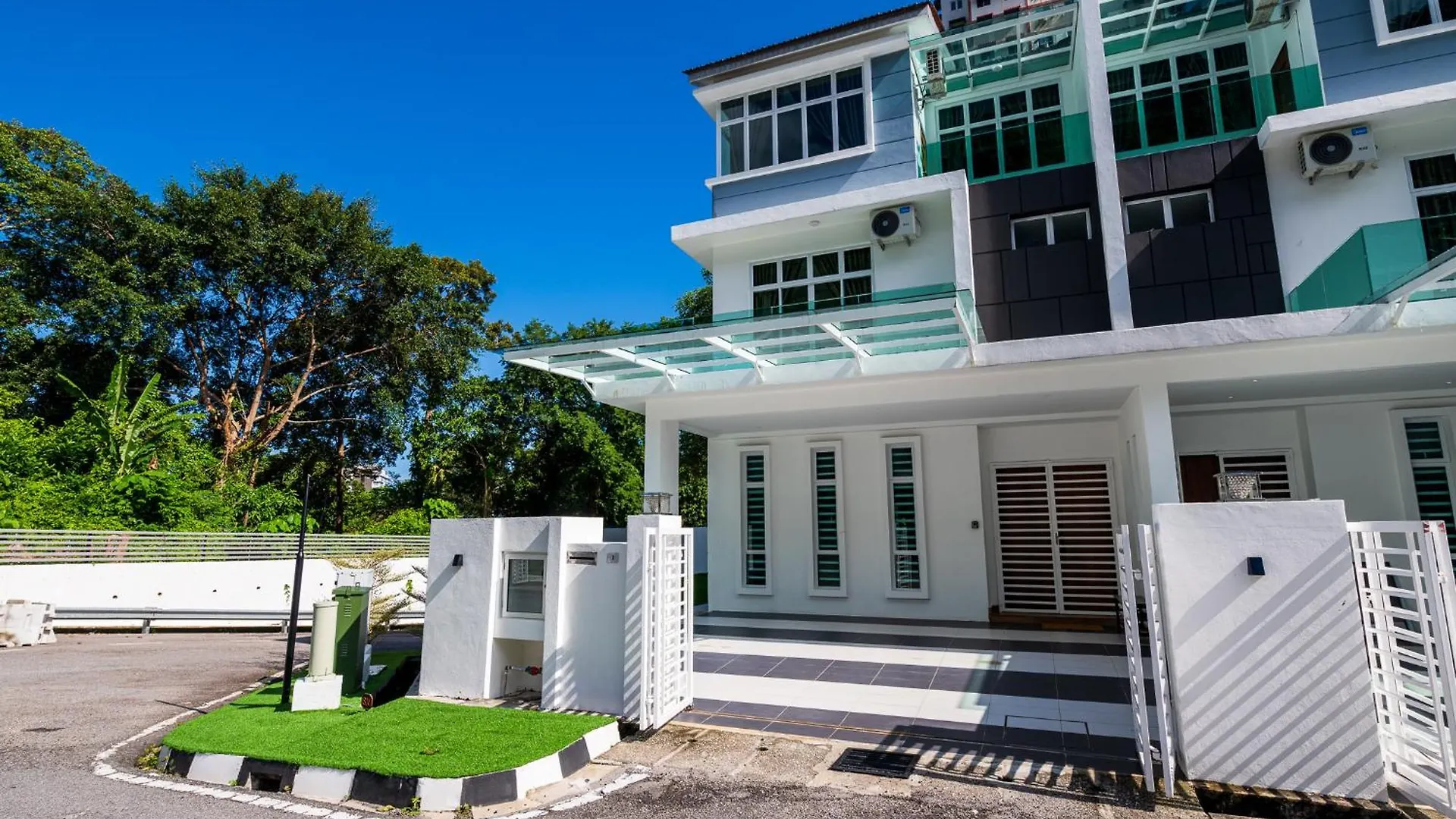 La Ferringhi Villa By Brb Batu Ferringhi